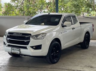 Isuzu D-MAX รุ่น Spacecab 1.9 Ddi S สีขาว MT ปี 2022