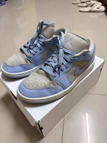 WMNS AIR JORDAN 1 LOW "Football Grey Aluminum" 🩶🩵 รูปที่ 3