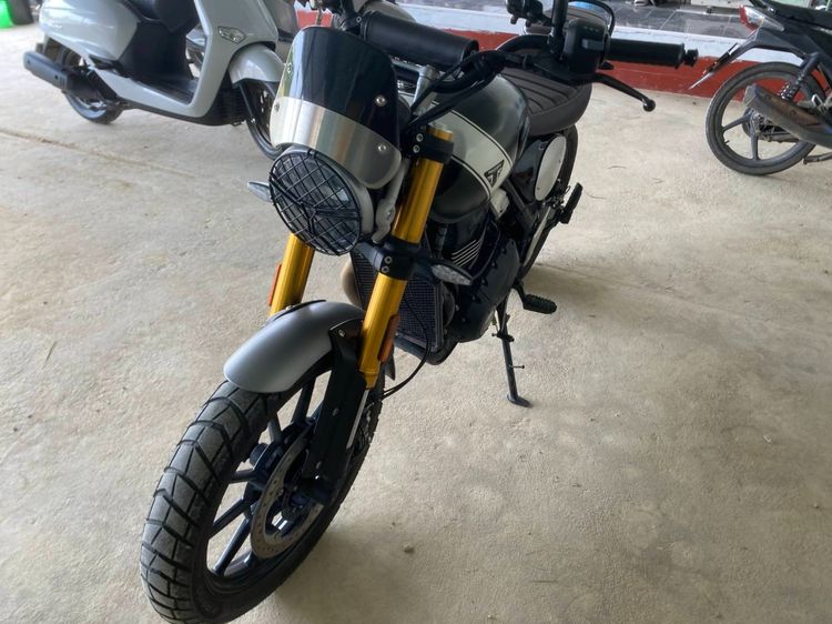 Triumph Scrambler 400 X รูปที่ 10