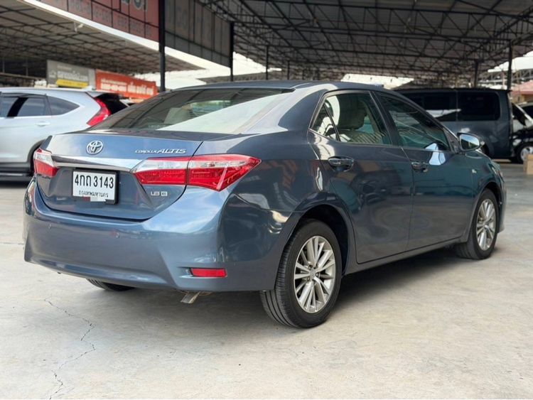 Toyota Altis 2014 1.8 E Sedan เบนซิน ไม่ติดแก๊ส เกียร์อัตโนมัติ เทา รูปที่ 4