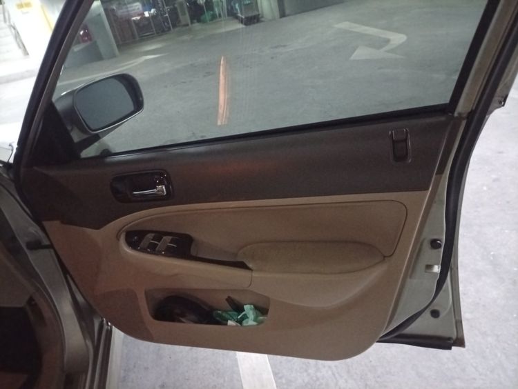 Honda Civic 2003 1.7 VTi Sedan เบนซิน ไม่ติดแก๊ส เกียร์อัตโนมัติ บรอนซ์ทอง รูปที่ 2
