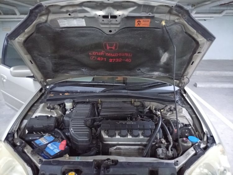 รถ Honda Civic 1.7 VTi สี บรอนซ์ทอง