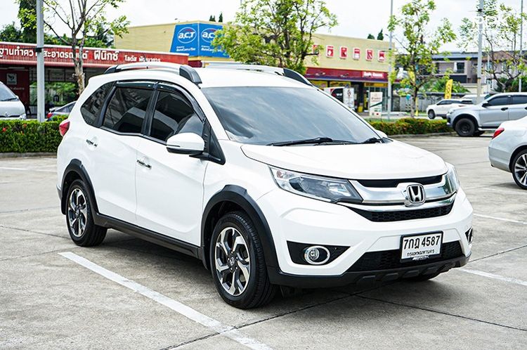 Honda BR-V 2018 1.5 V Utility-car เบนซิน ไม่ติดแก๊ส เกียร์อัตโนมัติ ขาว รูปที่ 3