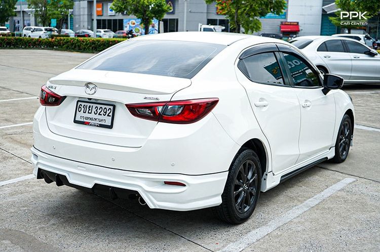 Mazda Mazda 2 2022 1.3 Skyactiv-G S Leather Sports Sedan เบนซิน ไม่ติดแก๊ส เกียร์อัตโนมัติ ขาว รูปที่ 4