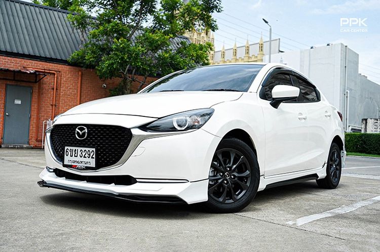 รถ Mazda Mazda 2 1.3 Skyactiv-G S Leather Sports สี ขาว