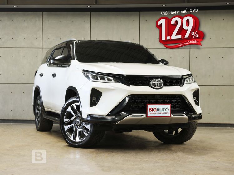 Toyota Fortuner 2022 2.4 Legender Black Top Utility-car ดีเซล ไม่ติดแก๊ส เกียร์อัตโนมัติ ขาว