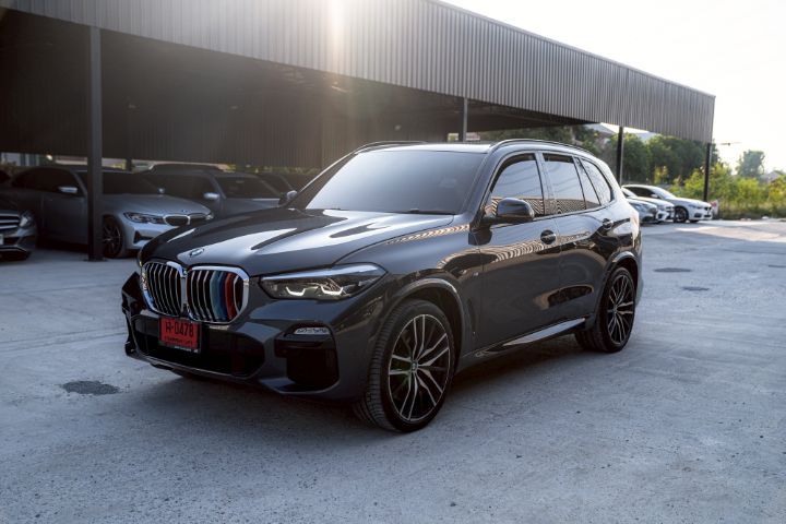 รถ BMW X5 3.0 xDrive30d M Sport 4WD สี เทา