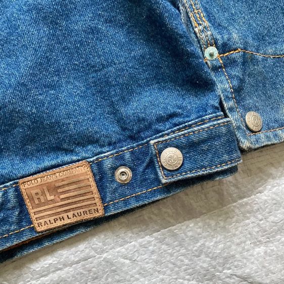 เสื้อแจ็คเก็ตยีนส์ POLO RALPH LAUREN แท้ 💯 size วัดจริงขนาด อก 18 ยาว 19 นิ้ว สภาพดีมาก ปกลูฟูก ผ้าสีเฟดสวย ตัดเย็บดีมาก ดีเทลสวย รูปที่ 9