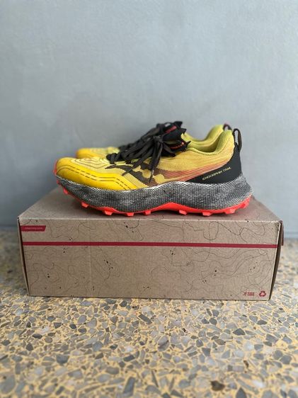 รองเท้าวิ่งเทรล SAUCONY Endorphin Trail 9.5US รูปที่ 2