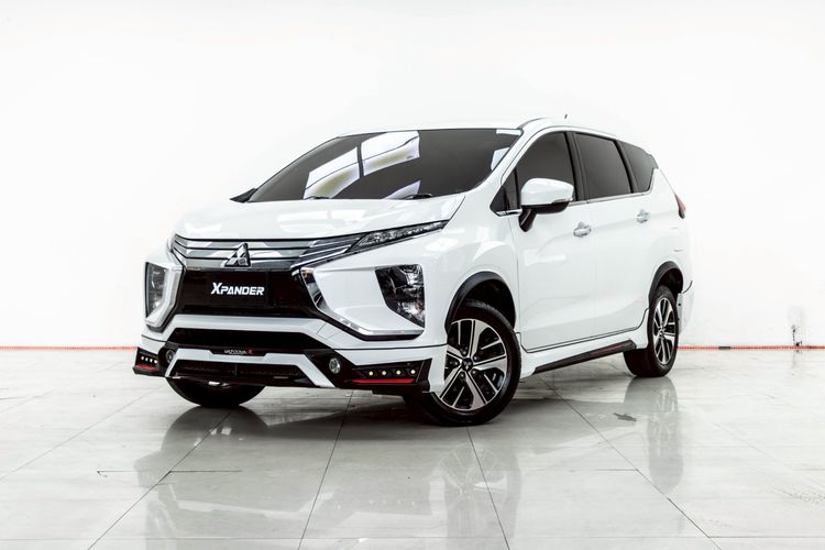 รถ Mitsubishi Xpander 1.5 GT สี ขาว