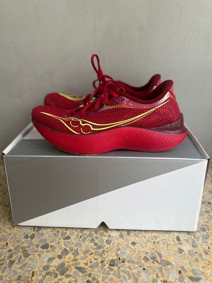 รองเท้าวิ่งถนน SAUCONY Endorphin Pro3 10US รูปที่ 3