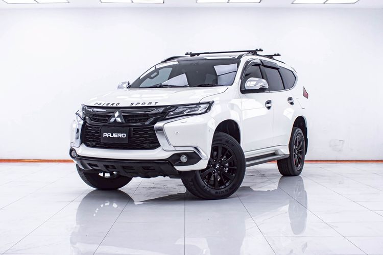 Mitsubishi Pajero Sport 2019 2.4  GT Premium Elite Edition  2WD Utility-car ดีเซล ไม่ติดแก๊ส เกียร์อัตโนมัติ ขาว