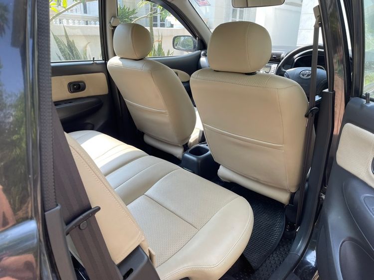 Toyota Avanza 2009 1.5 S เบนซิน เกียร์อัตโนมัติ ดำ รูปที่ 4