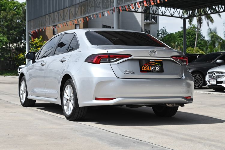 Toyota Altis 2021 1.6 G Sedan เบนซิน NGV เกียร์อัตโนมัติ บรอนซ์เงิน รูปที่ 3