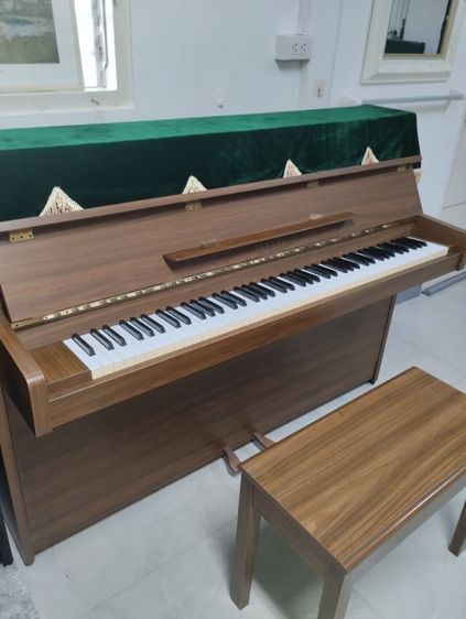 เปียโน Yamaha lu 101  made in Japan