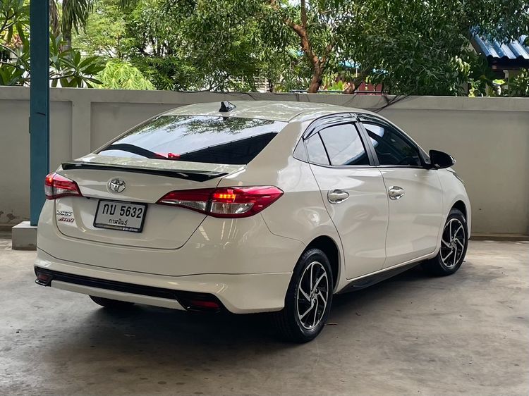 Toyota Yaris ATIV 2020 1.2 Sport Sedan เบนซิน ไม่ติดแก๊ส เกียร์อัตโนมัติ ขาว รูปที่ 2