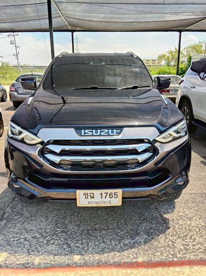 รถ Isuzu MU-X 3.0 Ultimate AT 2WD สี ดำ