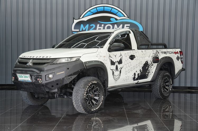 Mitsubishi Triton 2022 2.4 GL 4WD Pickup ดีเซล เกียร์ธรรมดา ขาว