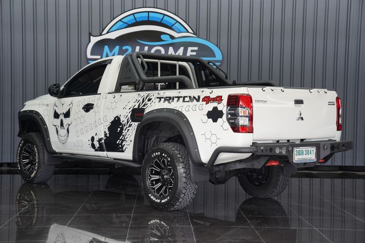 Mitsubishi Triton 2022 2.4 GL 4WD Pickup ดีเซล เกียร์ธรรมดา ขาว รูปที่ 4