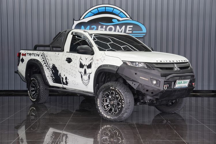 Mitsubishi Triton 2022 2.4 GL 4WD Pickup ดีเซล เกียร์ธรรมดา ขาว รูปที่ 3