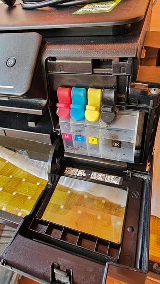 Printer Brother DCP-T300 3in1 ส่งต่อมือสอง ใช้งานปกติ มีตำหนิยางรองแท้งหมึกรั่ว รูปที่ 3
