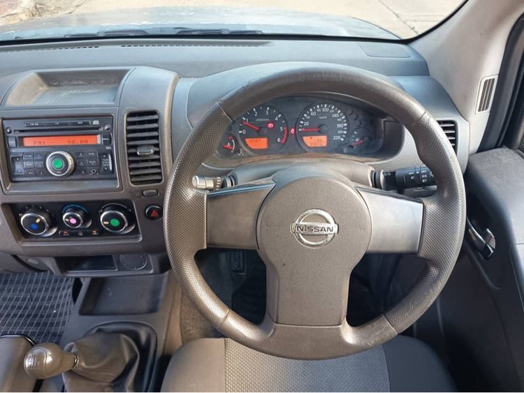 Nissan Navara 2014 2.5 S Pickup ดีเซล ไม่ติดแก๊ส เกียร์ธรรมดา เทา รูปที่ 4