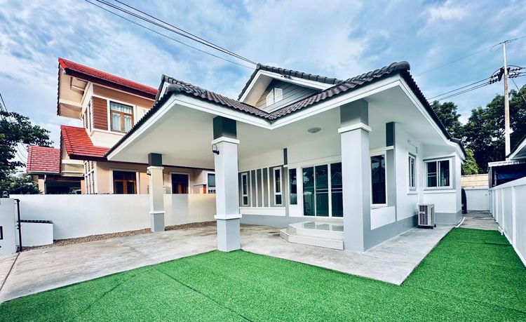 บ้านเดี่ยวพร้อมอยู่ ทำเลดี ใกล้กาดฝรั่ง หางดง เชียงใหม่