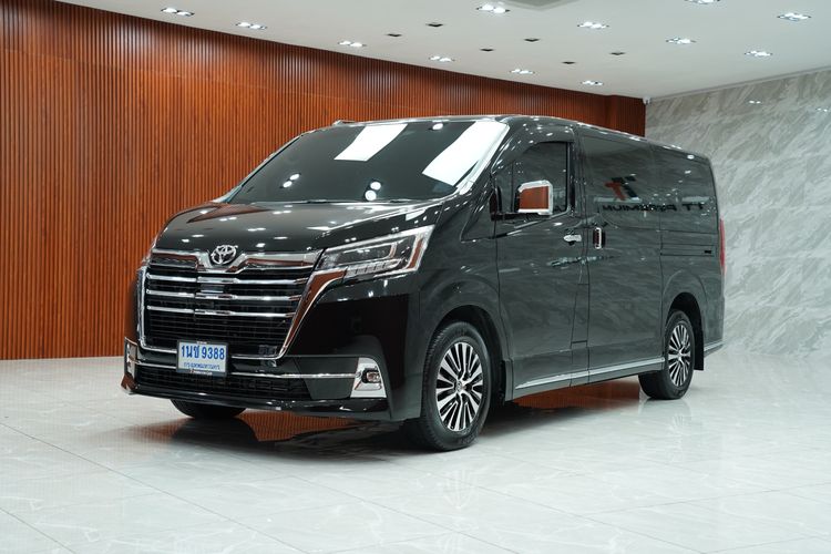 Toyota Majesty 2025 2.8 Grand Van ดีเซล เกียร์อัตโนมัติ ดำ รูปที่ 3