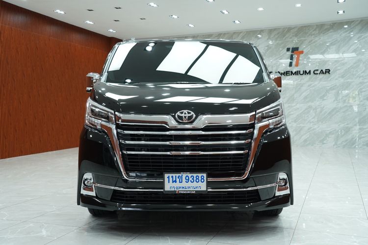 Toyota Majesty 2025 2.8 Grand Van ดีเซล เกียร์อัตโนมัติ ดำ รูปที่ 2