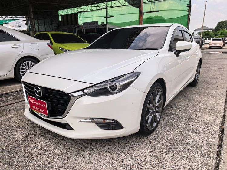 รถ Mazda Mazda3 2.0 S Sports สี ขาว