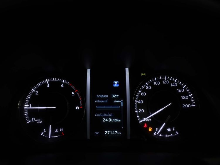 Toyota Fortuner 2022 2.4 Legender Utility-car ดีเซล ไม่ติดแก๊ส เกียร์อัตโนมัติ ดำ รูปที่ 3