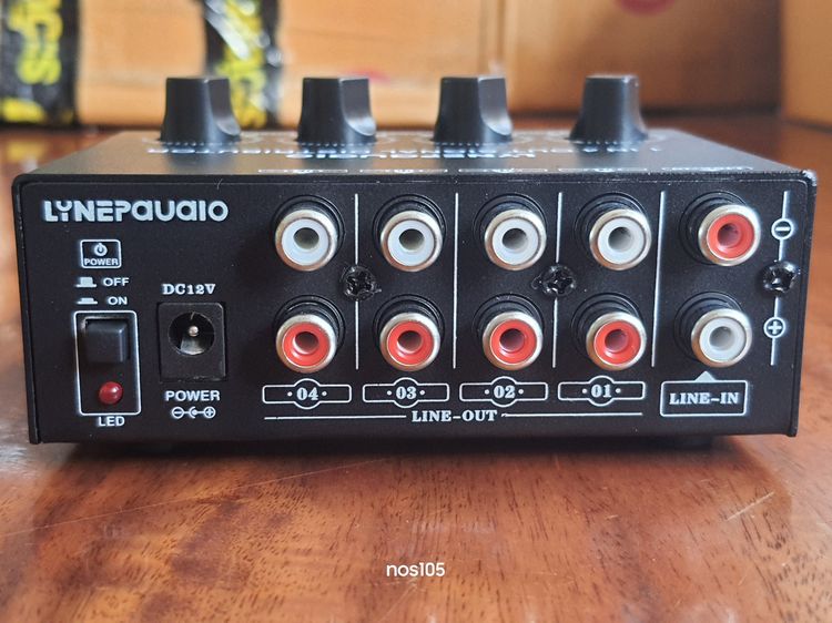 เครื่องแจกจ่ายสัญญาณเสียง เข้า 1 ออก 4 ผ่านช่อง RCA (1 iN 4 OUT SiGNAL DiSTRiBUTOR) SPR