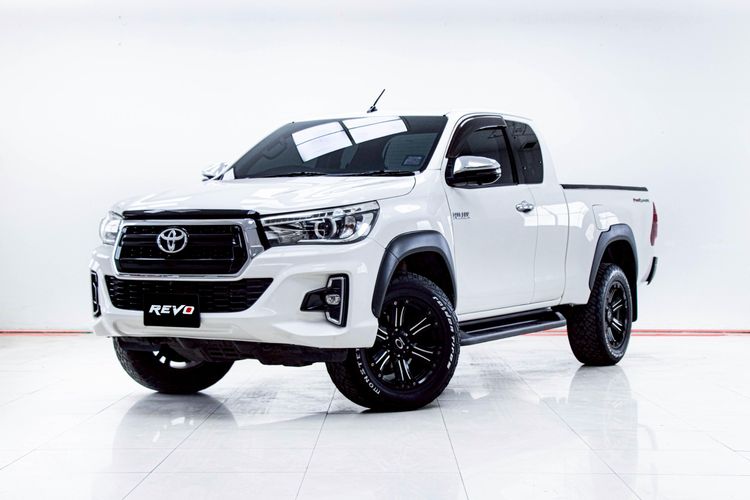 รถ Toyota Hilux Revo 2.4 Prerunner E Plus สี ขาว