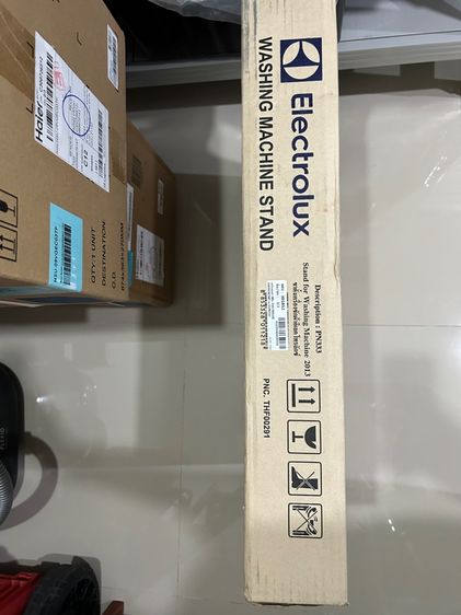 ฐานรองเครื่องซื้อผ้า