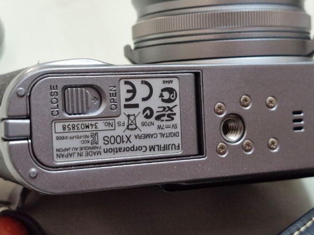 กล้อง Fujifilm x100s สภาพ 98เปอร์เซ็นต์ ไร้ฝ้าไร้รา ชัตเตอร์น้อยดูแลอย่างดีไร้รอย รูปที่ 8