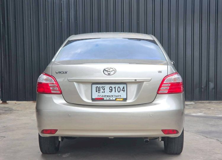 Toyota Vios 2011 1.5 E Sedan เบนซิน ไม่ติดแก๊ส เกียร์อัตโนมัติ บรอนซ์ทอง รูปที่ 4