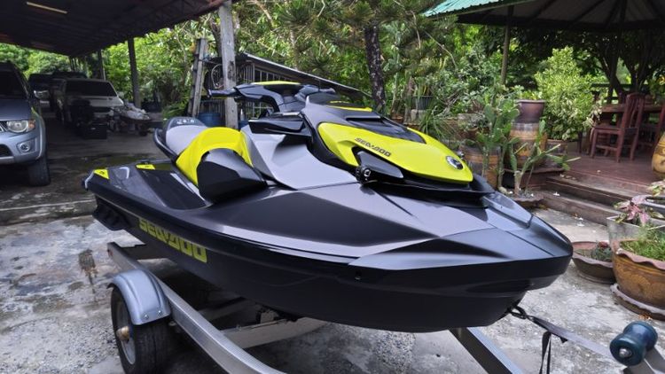 เรือ Seadoo GTR 230R ปี 2020  ไมล์น้อย 41 ชม รับประกันไมล์แท้ รูปที่ 4