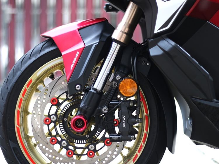Honda ADV 350 ปี 2022 ทัวร์ริ่งก็ซิ่งได้ของแต่งเต็มลำ รูปที่ 12