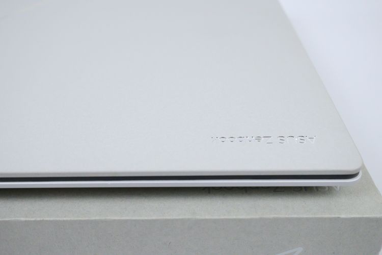 ASUS ZENBOOK S 16 OLED Ryzen AI 9 HX 370 RAM32.1TB รูปที่ 6