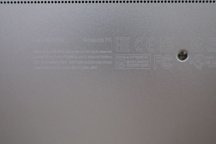ASUS ZENBOOK S 16 OLED Ryzen AI 9 HX 370 RAM32.1TB รูปที่ 12
