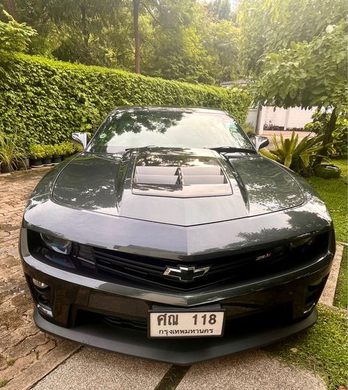 รถ Chevrolet Camaro 6.2 ZL1 สี เทา