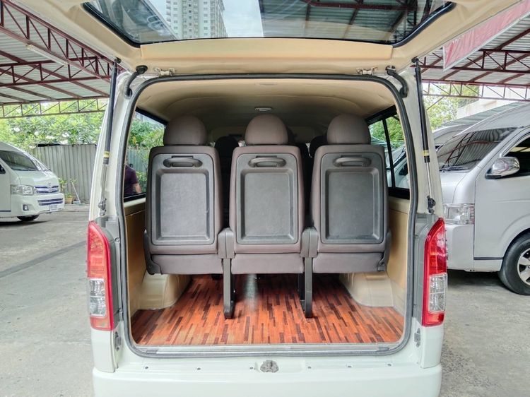 Toyota Hiace 2014 3.0 GL Van ดีเซล ไม่ติดแก๊ส เกียร์ธรรมดา ขาว