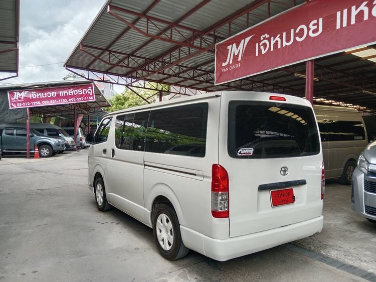 Toyota Hiace 2014 3.0 GL Van ดีเซล ไม่ติดแก๊ส เกียร์ธรรมดา ขาว รูปที่ 4