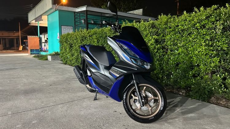 Honda PCX160 Midnight Race Edition 2023