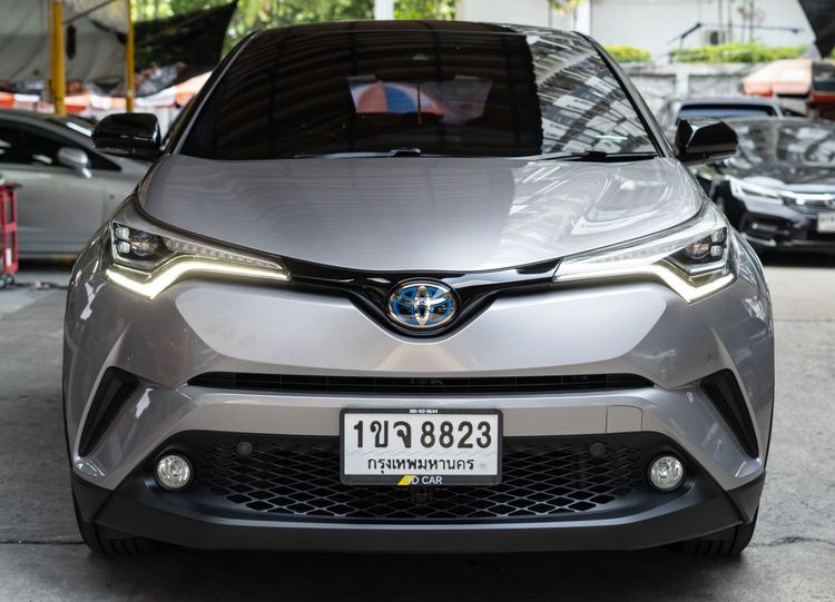 รถ Toyota C-HR 1.8 HV Hi สี เทา