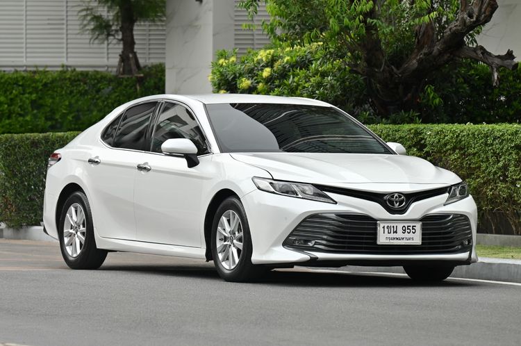 Toyota Camry 2021 2.0 G Sedan เบนซิน ไม่ติดแก๊ส เกียร์อัตโนมัติ ขาว รูปที่ 2