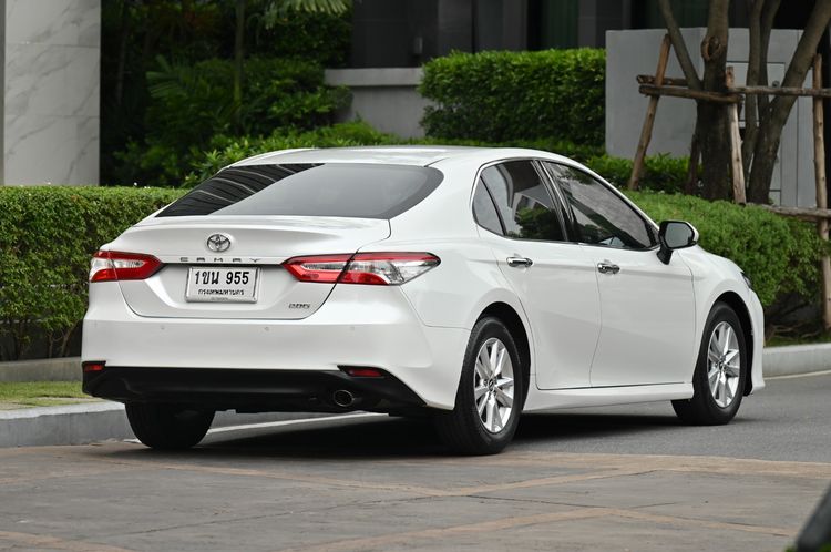 Toyota Camry 2021 2.0 G Sedan เบนซิน ไม่ติดแก๊ส เกียร์อัตโนมัติ ขาว รูปที่ 4