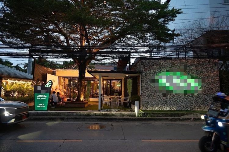 เซ้ง ร้านอาหาร ใจกลางอารีย์ ติดถนนหลัก พร้อมมีลานจอดรถ มีระบบเรียบร้อย