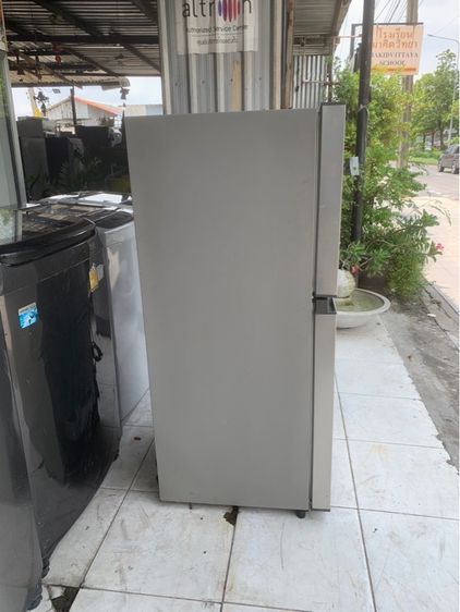 ขายตู้เย็นมือสองยี่ห้อ Toshiba ขนาดหกคิวราคา 2990 บาท รูปที่ 4