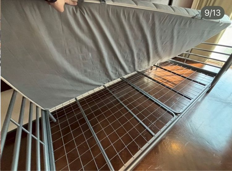 🔥IKEA SVARTA AFJALL×2  เตียงนอนสำหรับเด็กวัสดุดีแข็งแรงน่าใช้แนะเลยค่า อาจมีร่องรอยการใช้งานเดิมมาบ้าง ให้ทั้งชุดเลยค่ะ รูปที่ 9